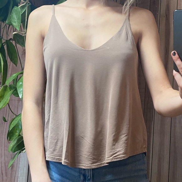 Tan tank top, soft, medium - Picture 2 of 4